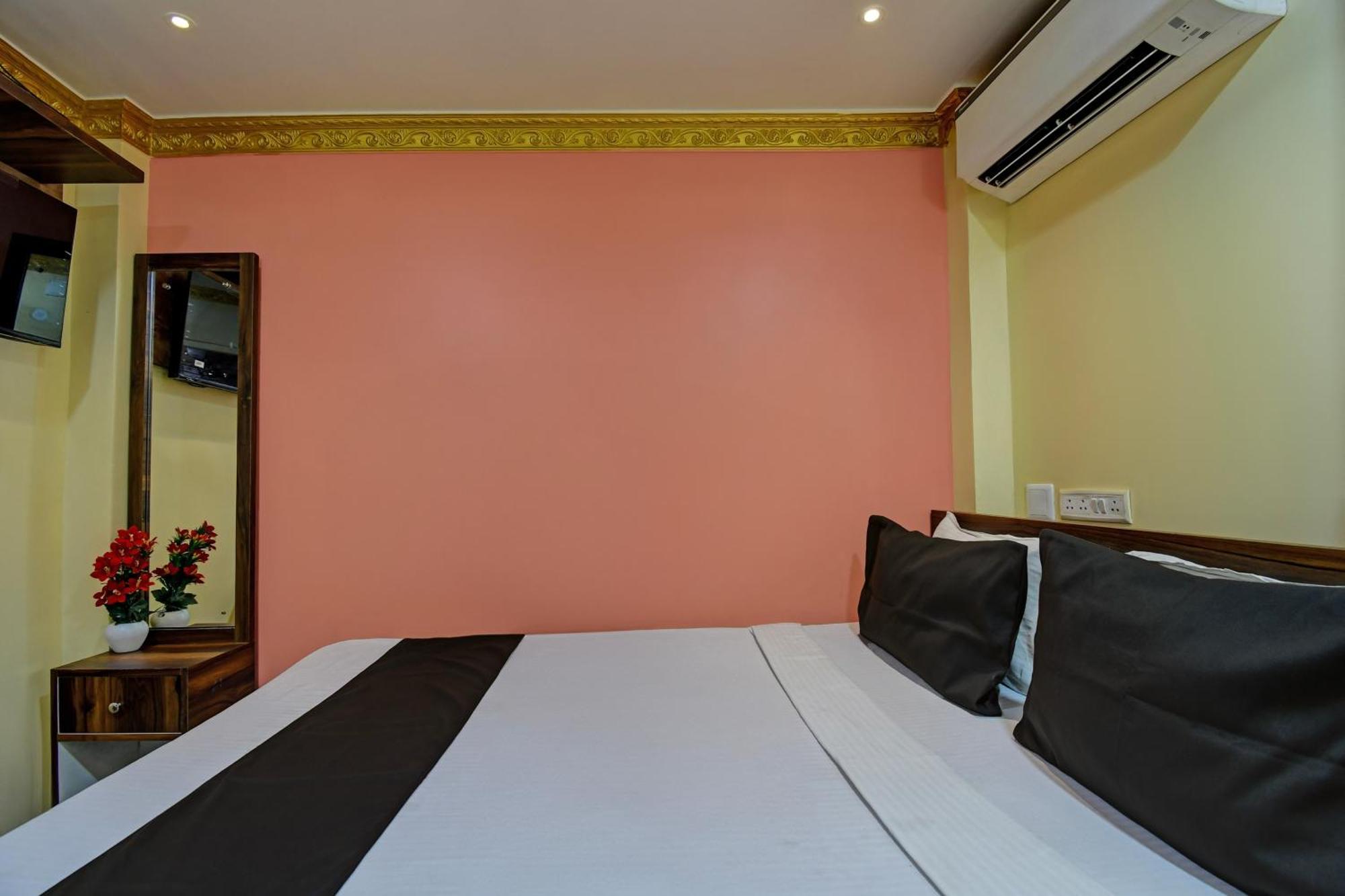 Hotel O Star View Calcutta Extérieur photo